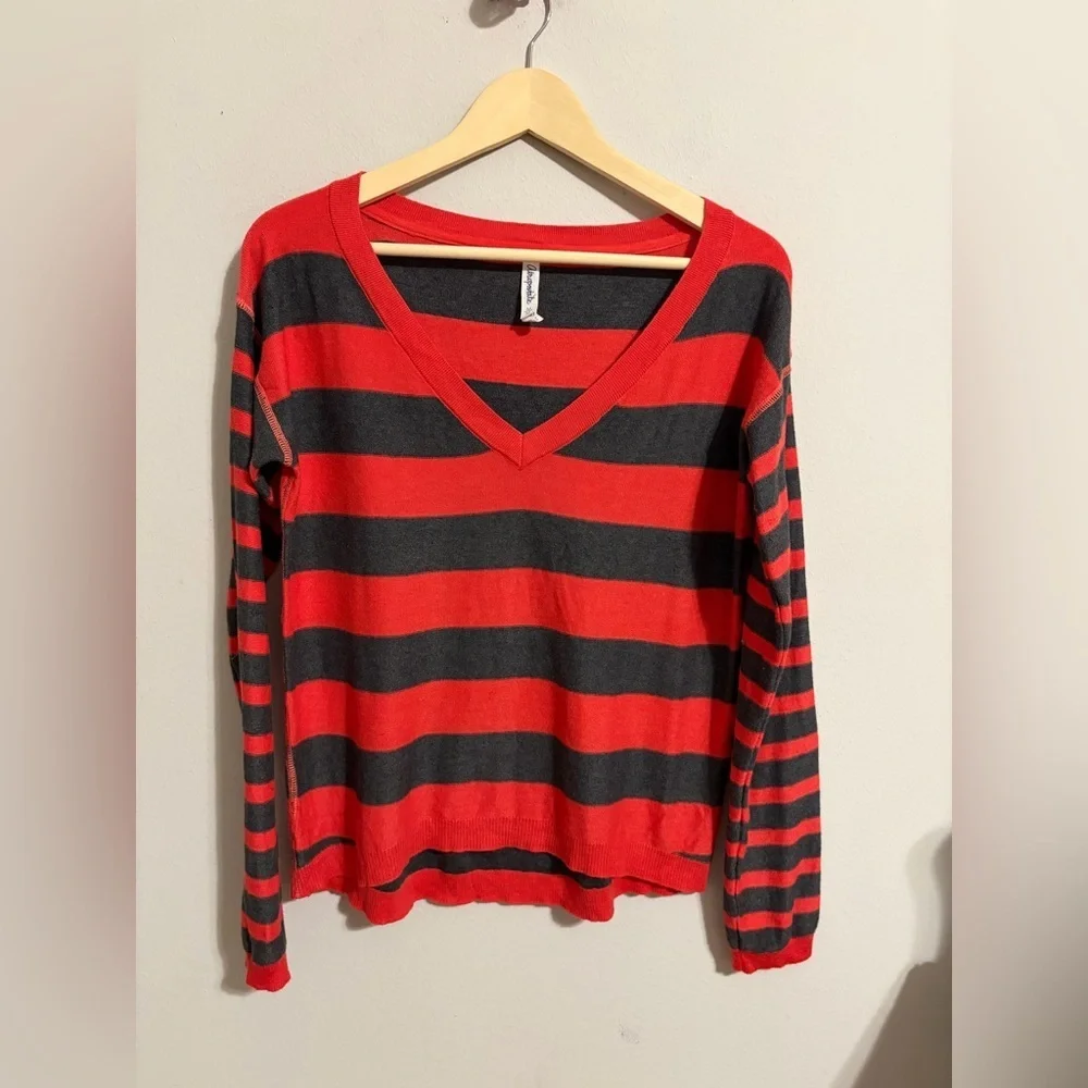 Aeropostale Red Gray Striped V-Neck Pullove Sweater Y2K Preppy Classic Medium